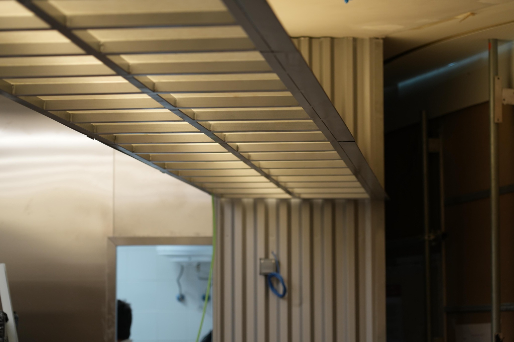 Baan Thai Canteen construction: steel beam of the canopy